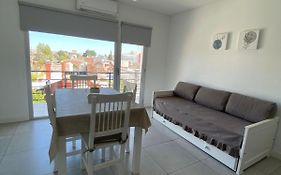 Departamento Jenkins a pocas cuadras del mar